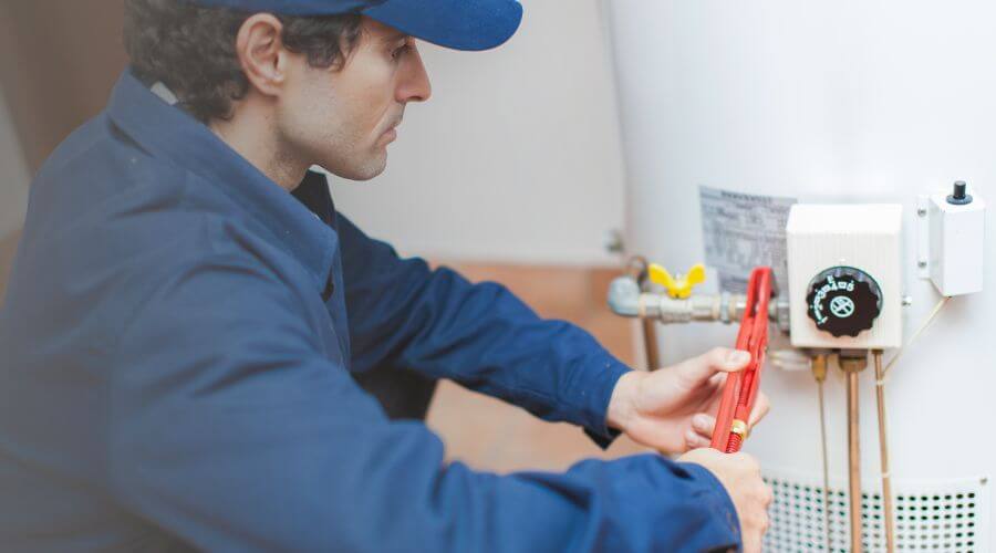 Local expert plumbing services in Altoona, IA